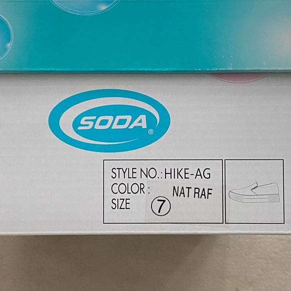 Woman’s Slip On Sneaker By SODA TOPSHOE Size 7 NWT - Picture 10 of 10